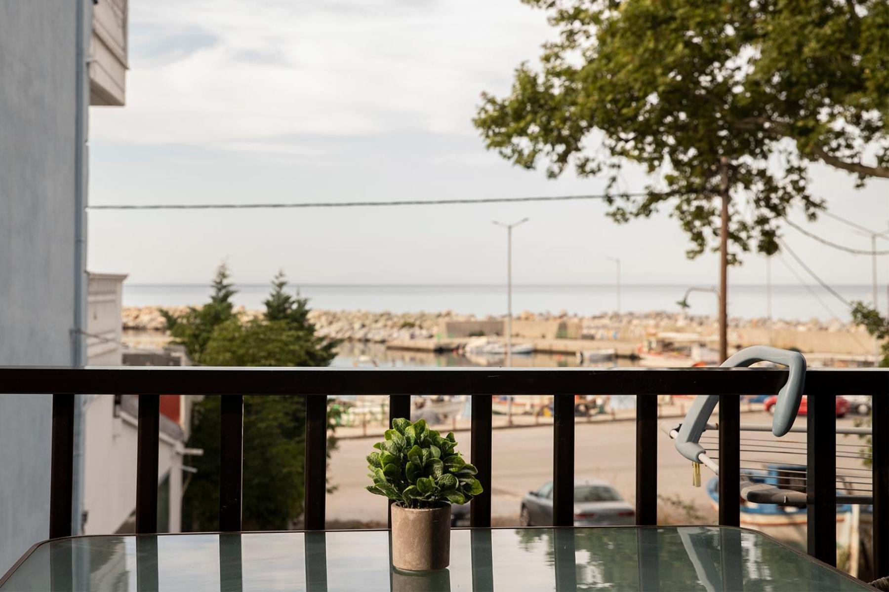 Manos Kritikakis Apartments Platamonas Bagian luar foto