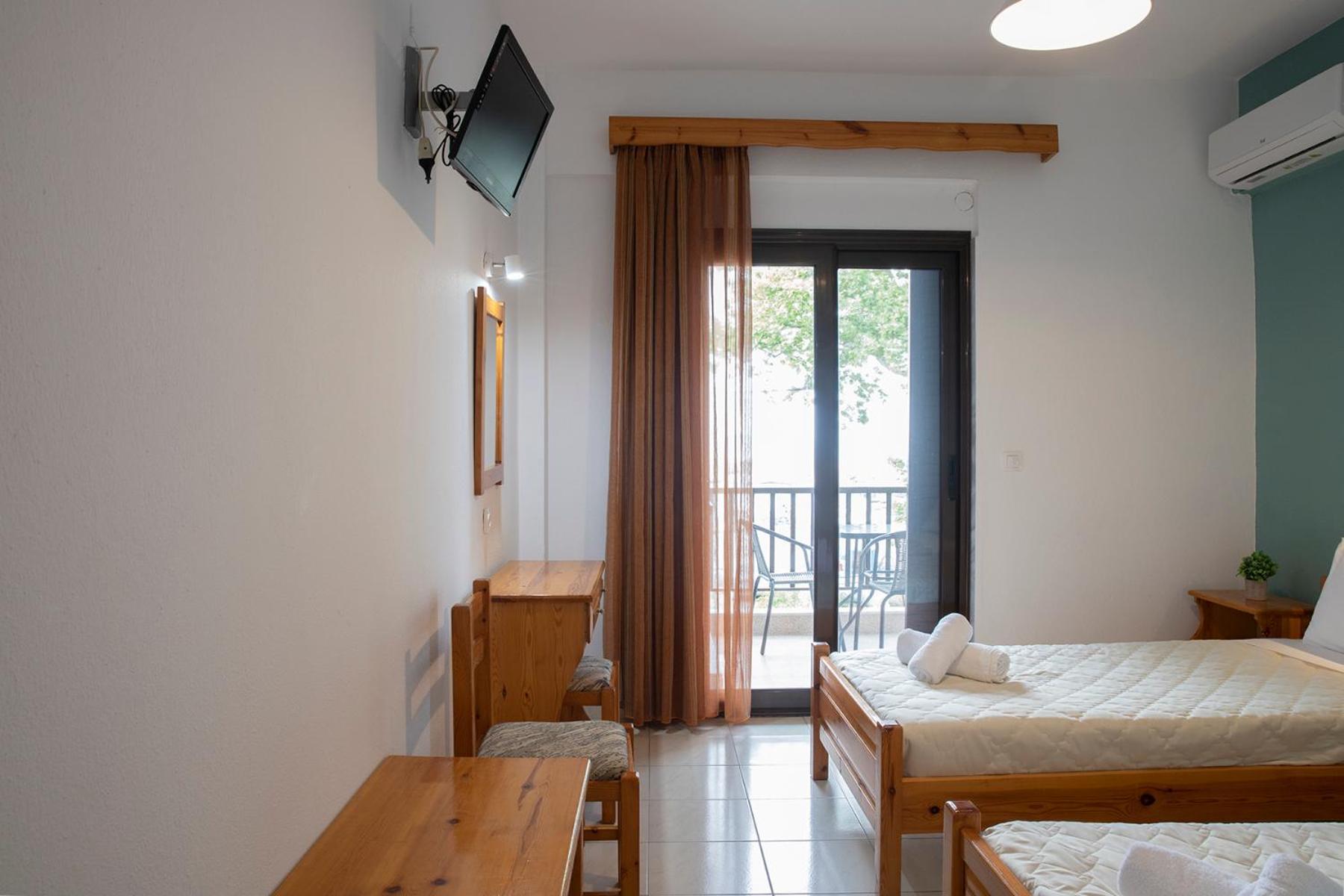Manos Kritikakis Apartments Platamonas Bagian luar foto