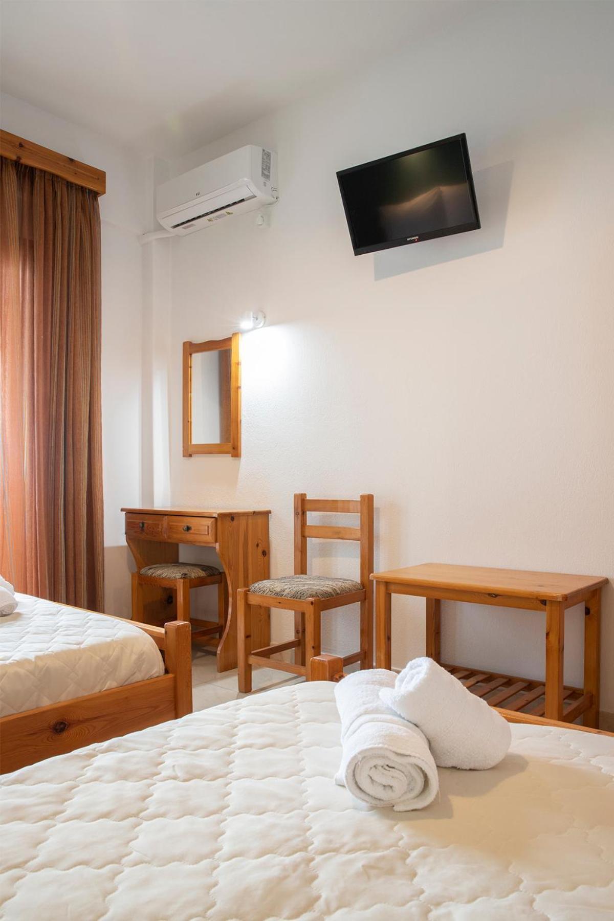 Manos Kritikakis Apartments Platamonas Bagian luar foto
