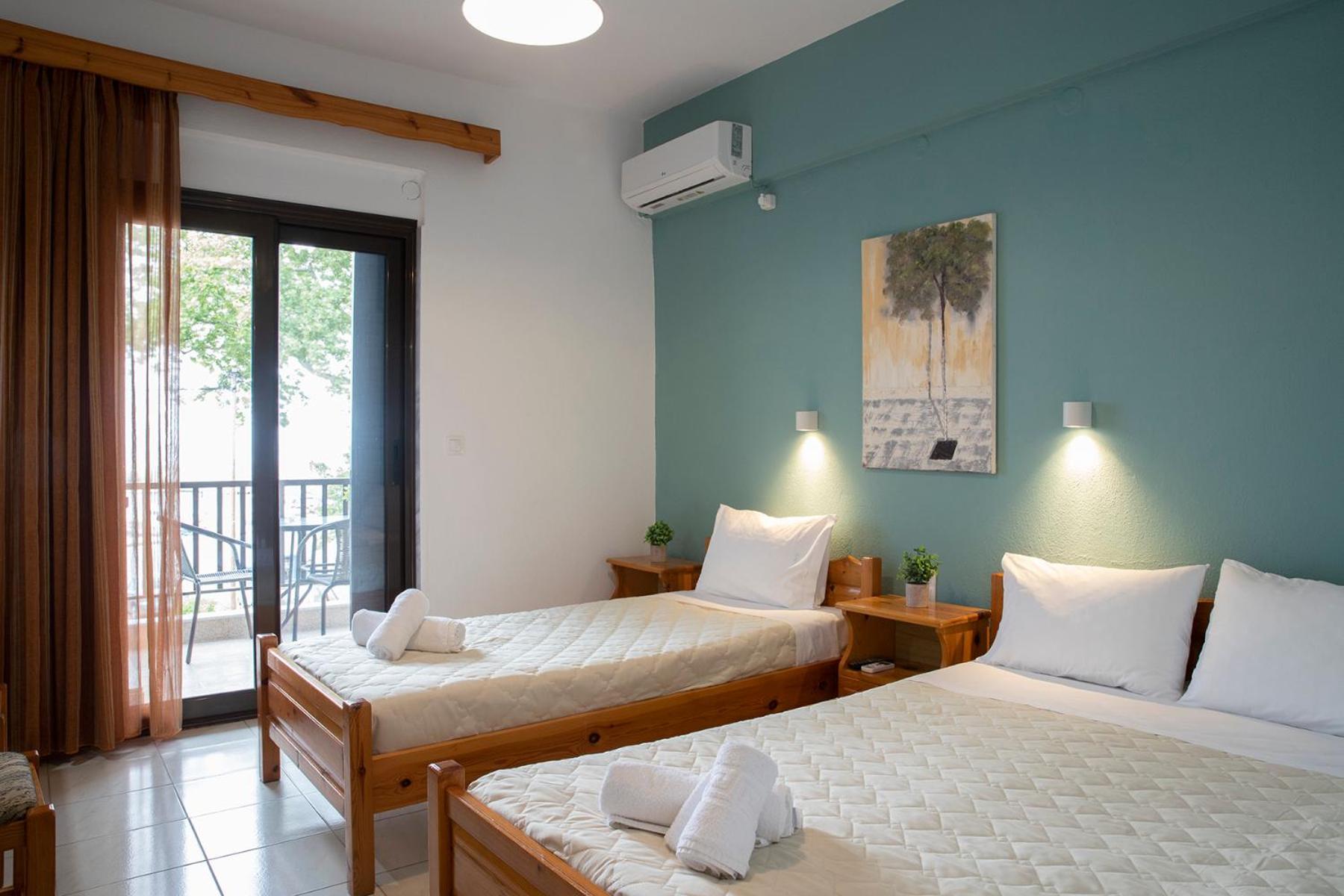 Manos Kritikakis Apartments Platamonas Bagian luar foto