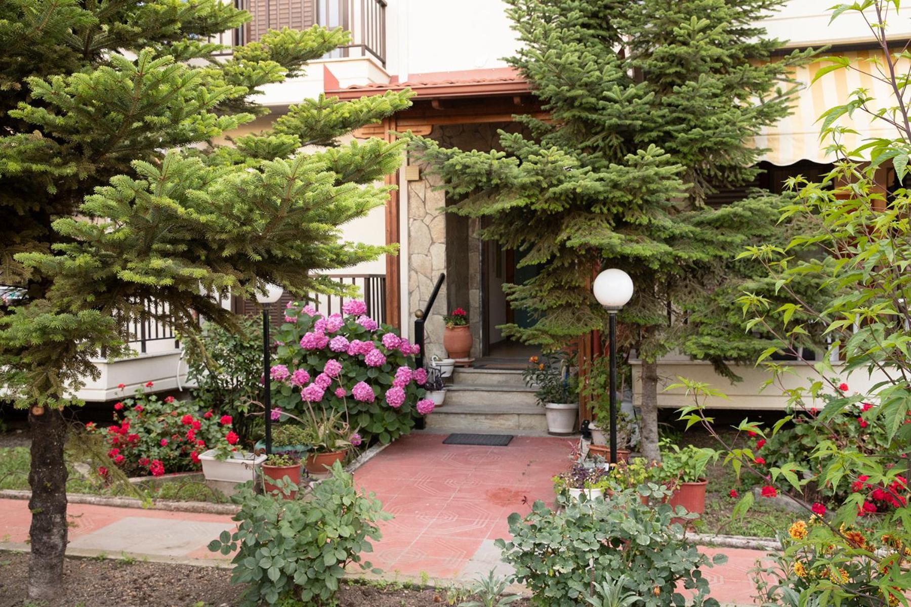 Manos Kritikakis Apartments Platamonas Bagian luar foto